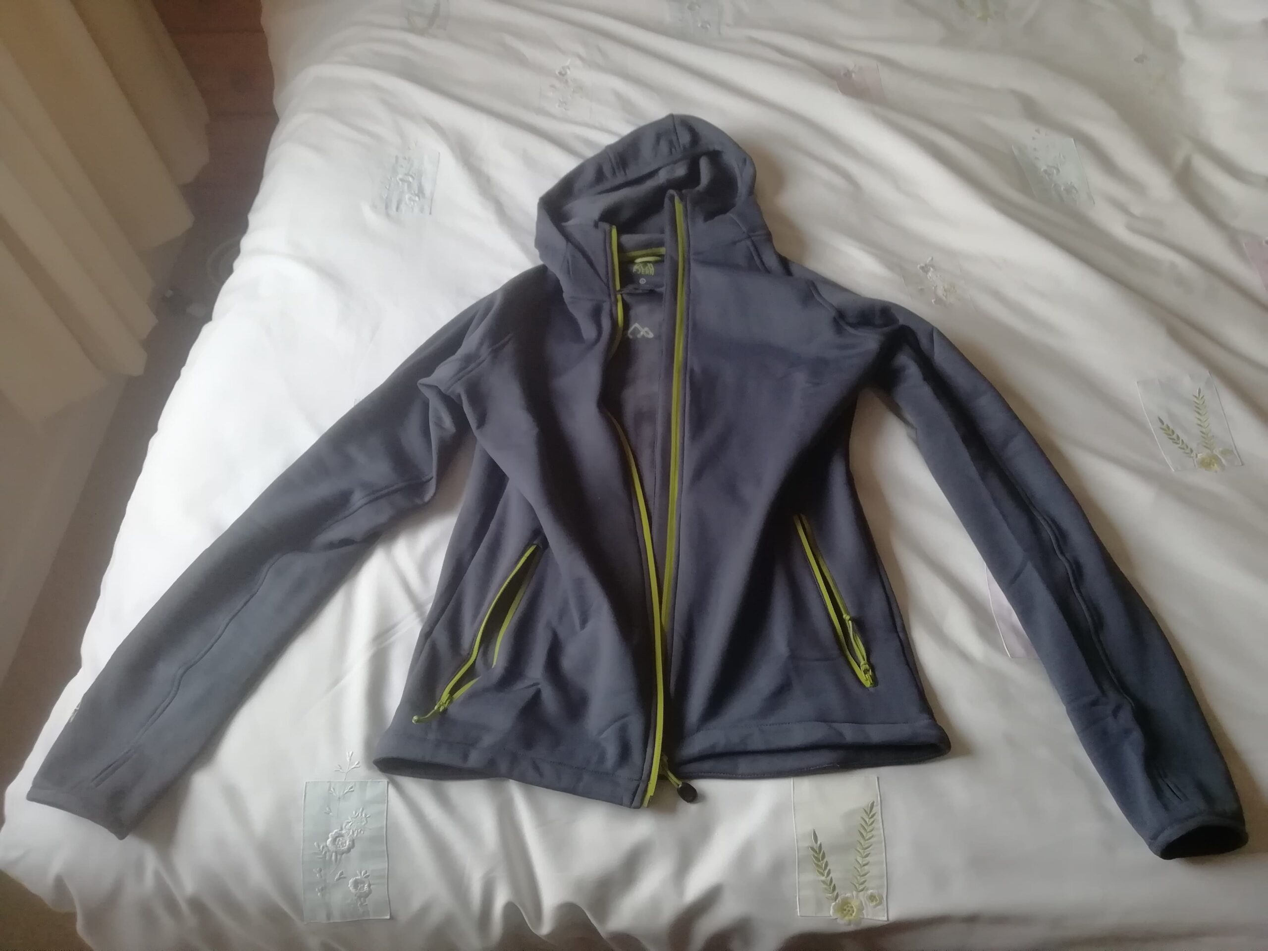 Kit Review- Fjern Vandring Hoodie - Come Walk With Me